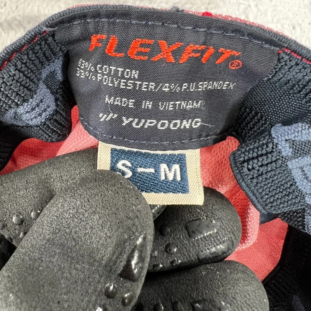 TravisMathew Flexfit Golf Hat S/M Pink Logo Patch Fitted Country Club Cap